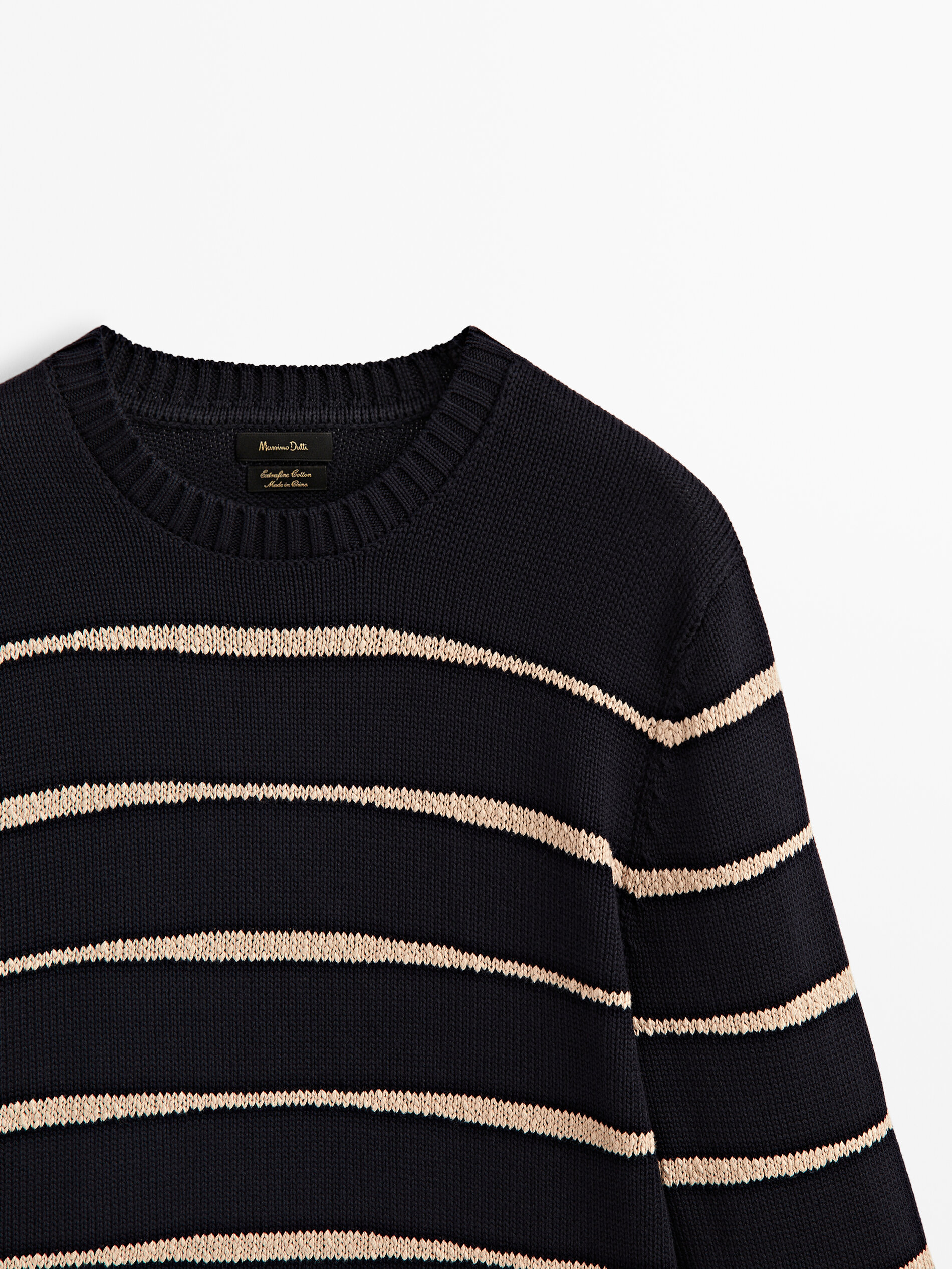 Blusa de gola alta listrada em malha jersey - AZUL MARINHO