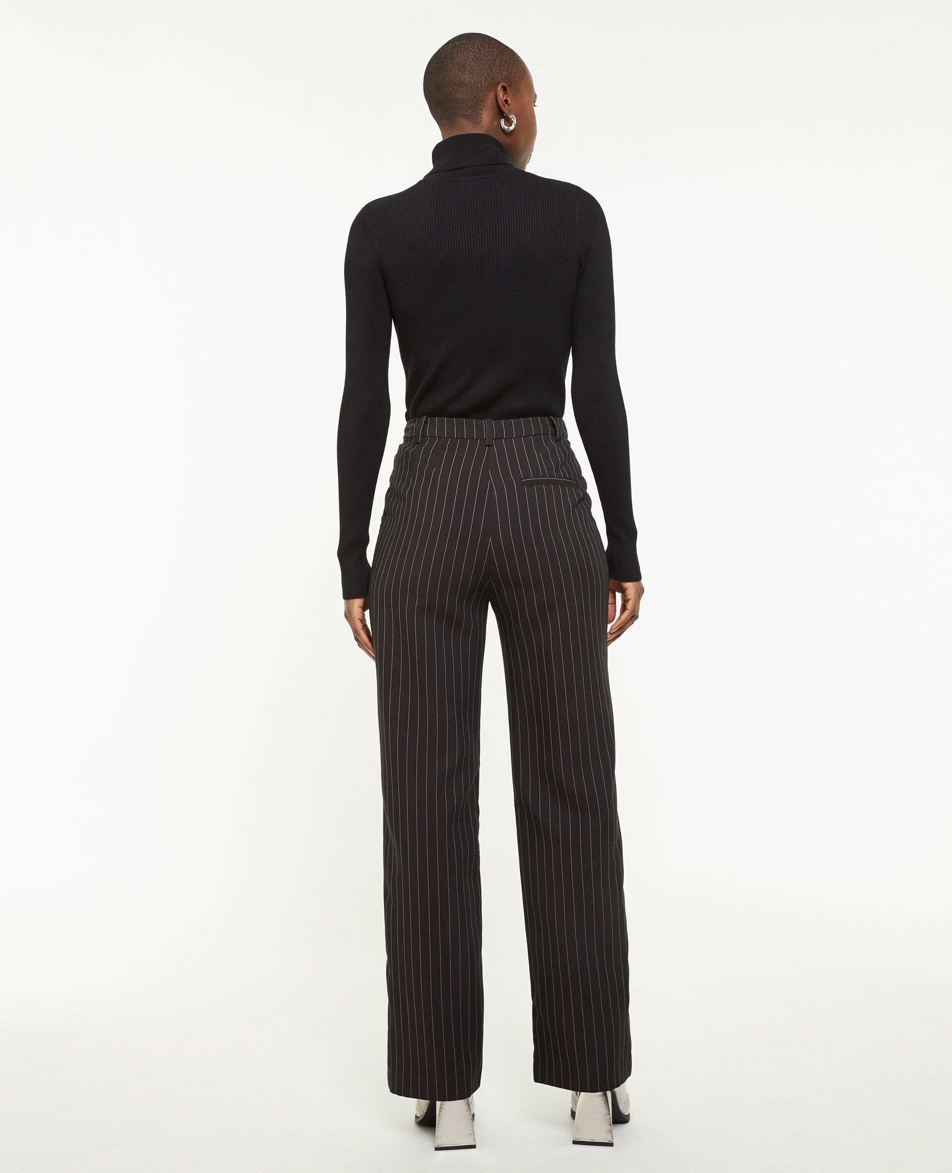 Pantalon droit avec fines rayures - Noir