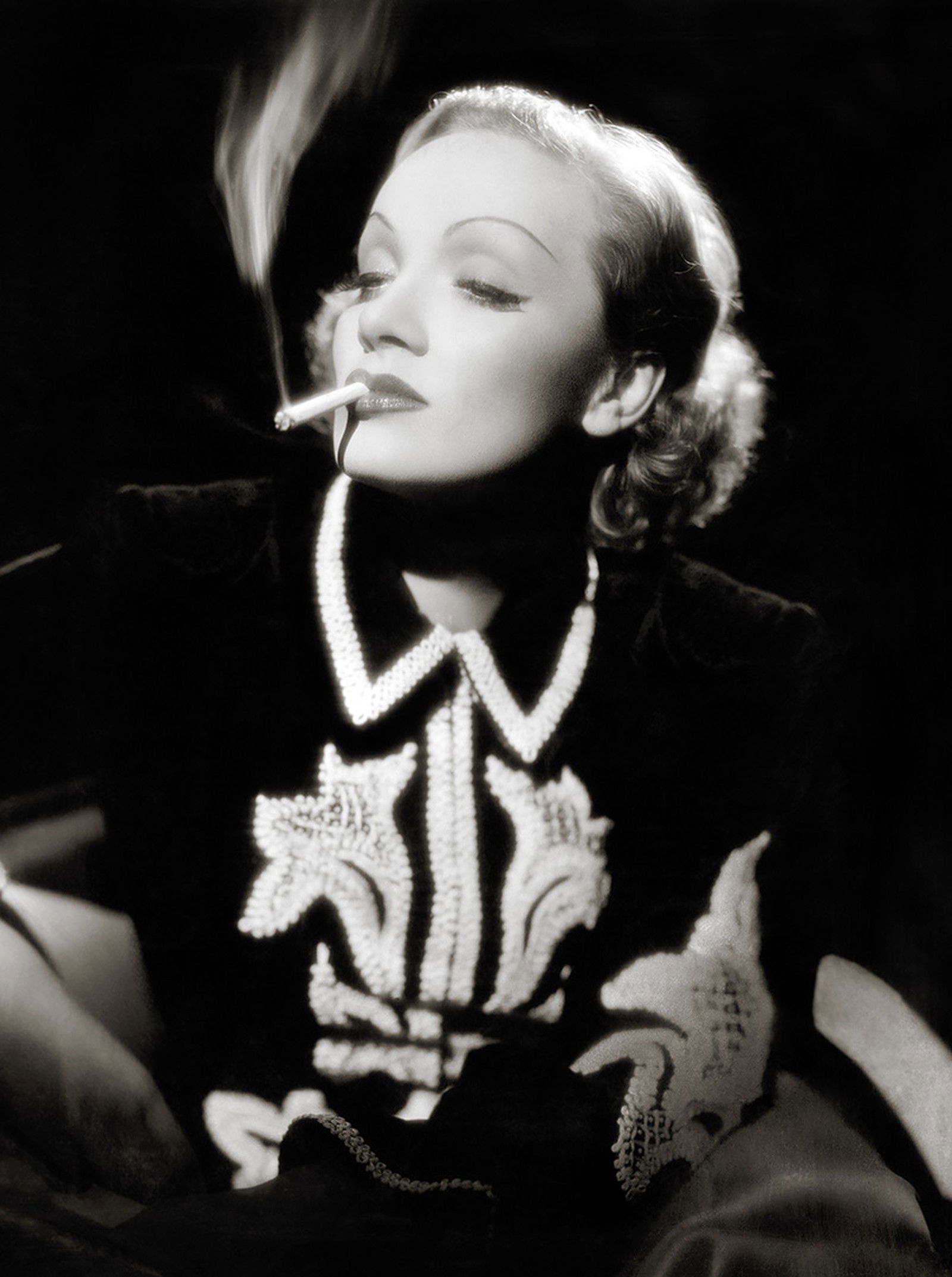 DESIRE, Marlene Dietrich by Classic Collection II - Darlings - Small Limited Edition. 30x40.