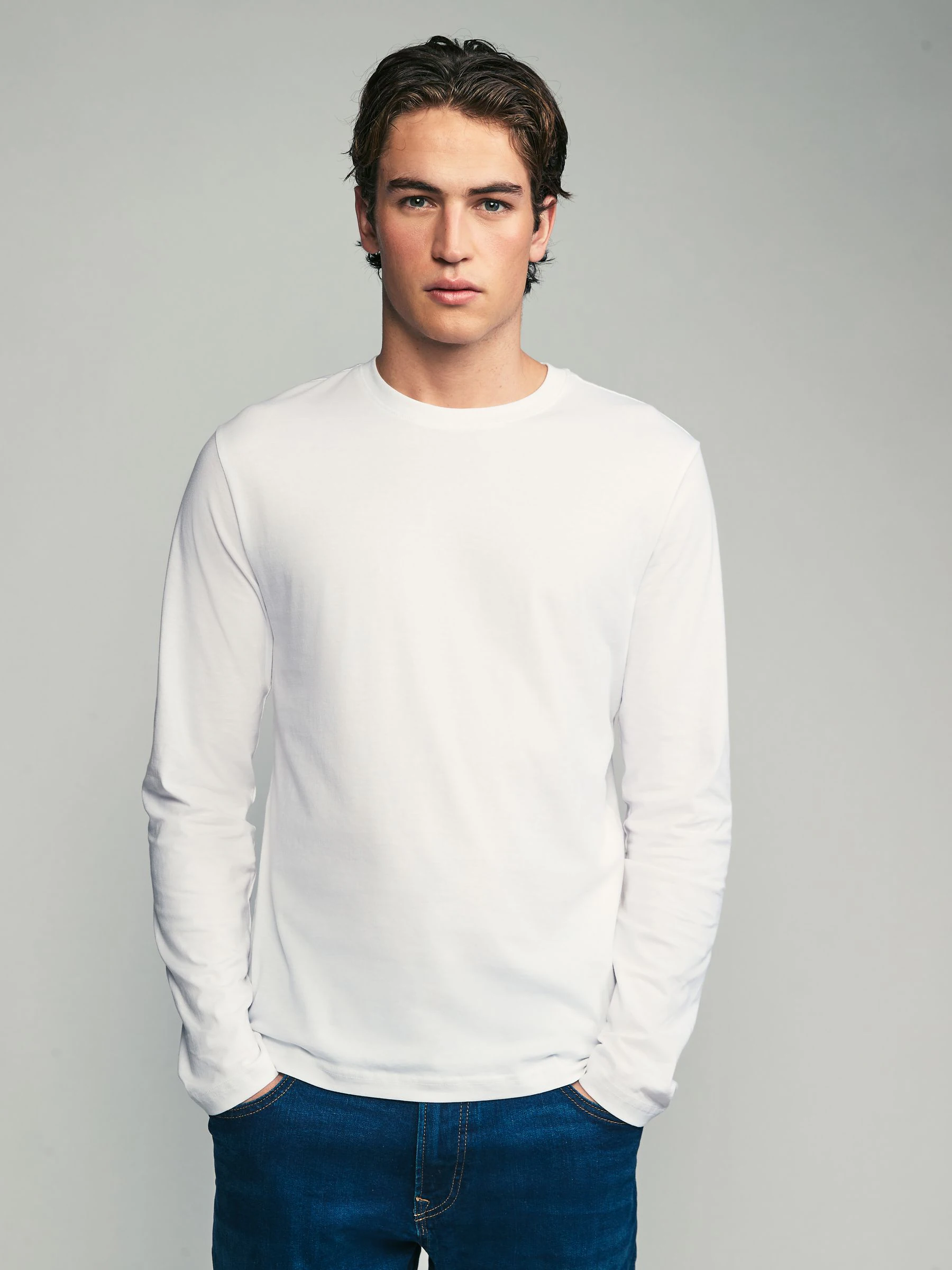 Zwart/Wit/Grijs/Blauw - Slim Fit - verpakking van 5 regular-fit T-shirts met lange mouwen van 100% katoen