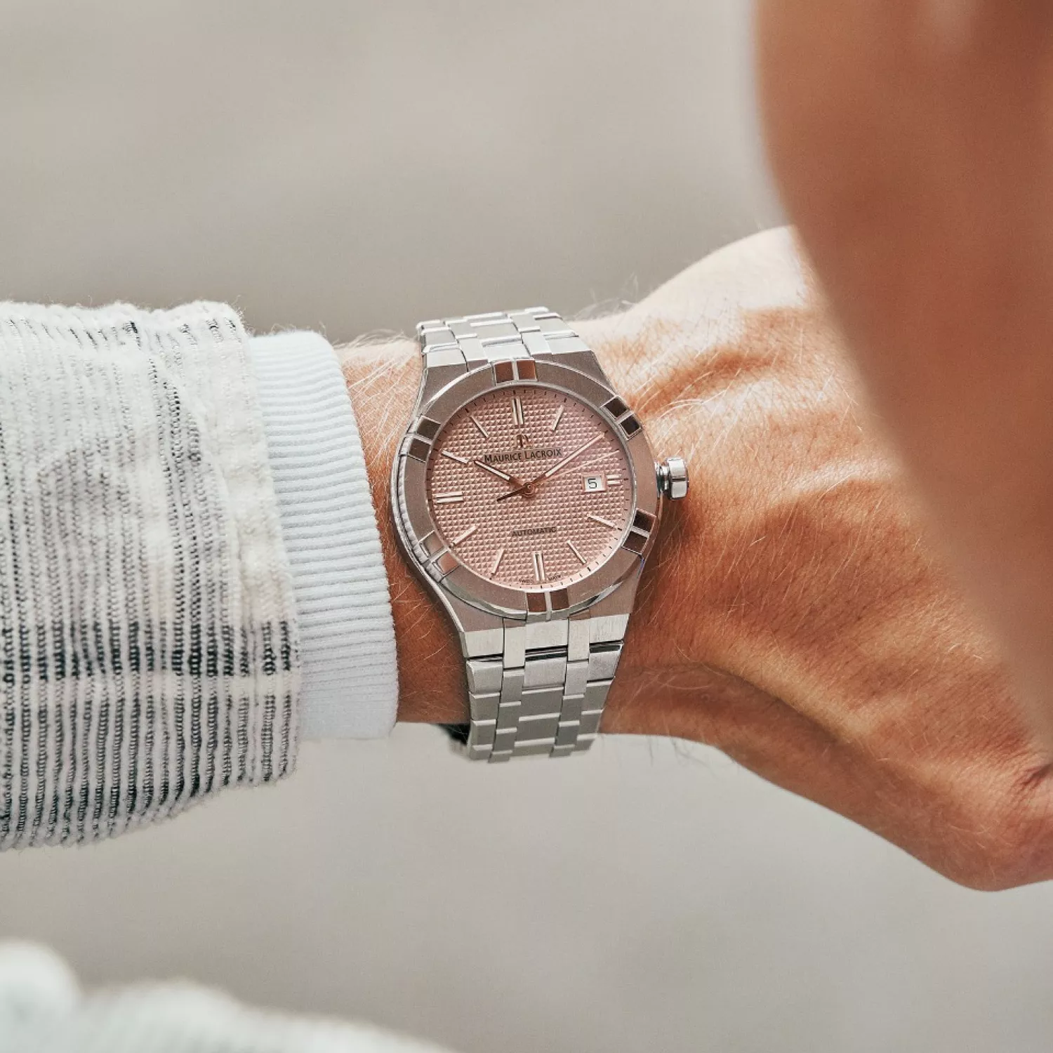 Maurice Lacroix Aikon Automatic 42mm AI6008-SS002-730-1
