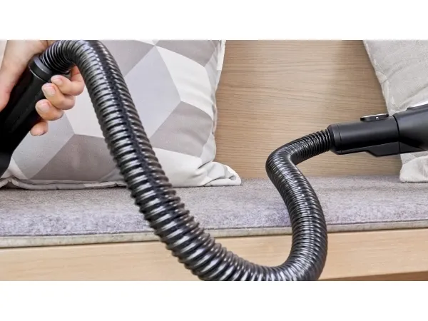 Bosch Unlimited 7 BCS711PET ProAnimal - Støvsuger - pind/håndholdt (2-i-1) - uden pose - ledningsfri - rød - 1 batteri