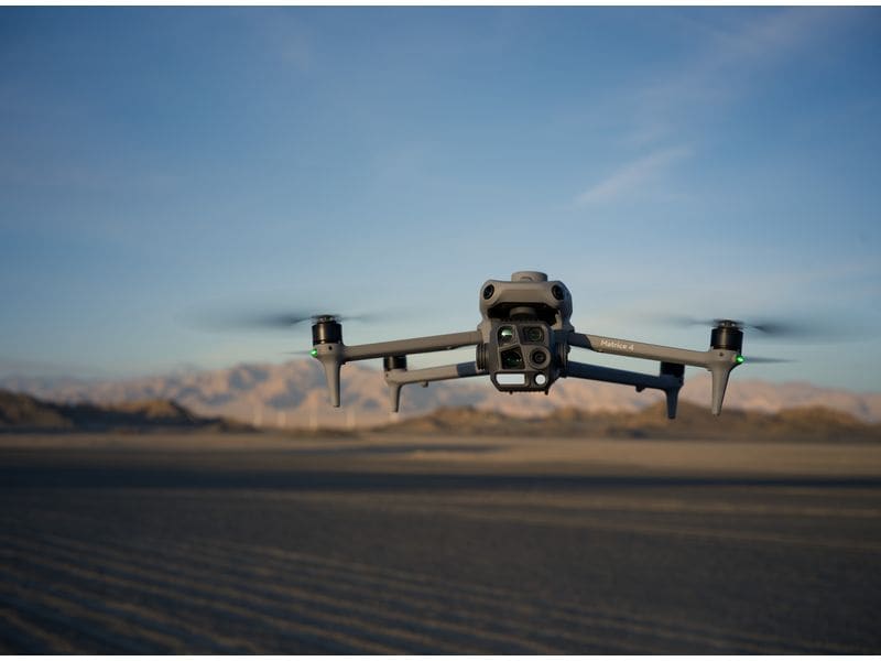 DJI Enterprise Multikopter Matrice 4 Thermal Die Matrice 4 Serie kombiniert fortschrittliche Technologie mit maximaler Effizienz und Zuverlässigkeit und ist ideal für anspruchsvolle Einsätze in unterschiedlichsten Szenarien