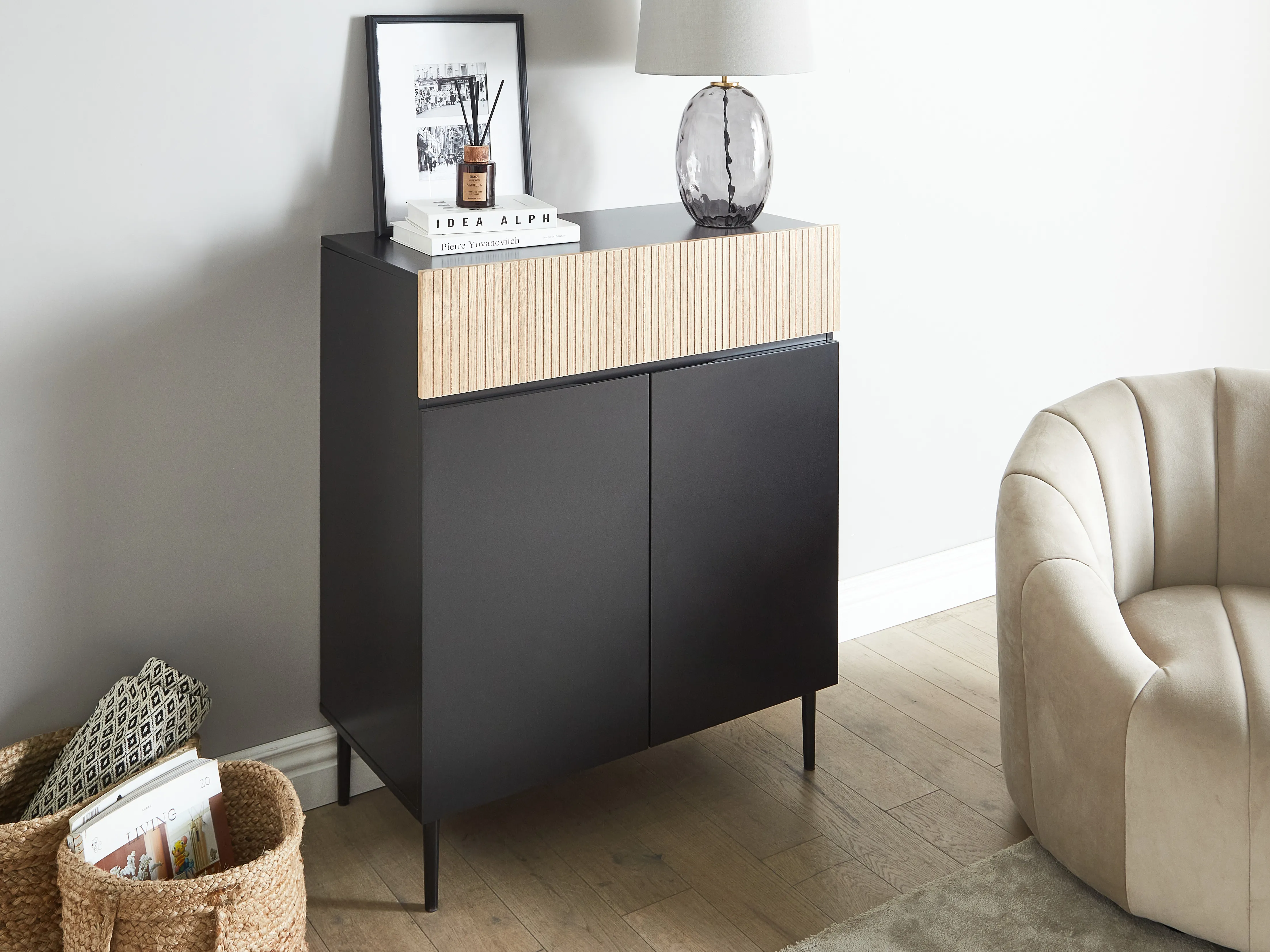 Dressoir met 2 deuren BLYTHE Natuurlijk essenhout Zwart