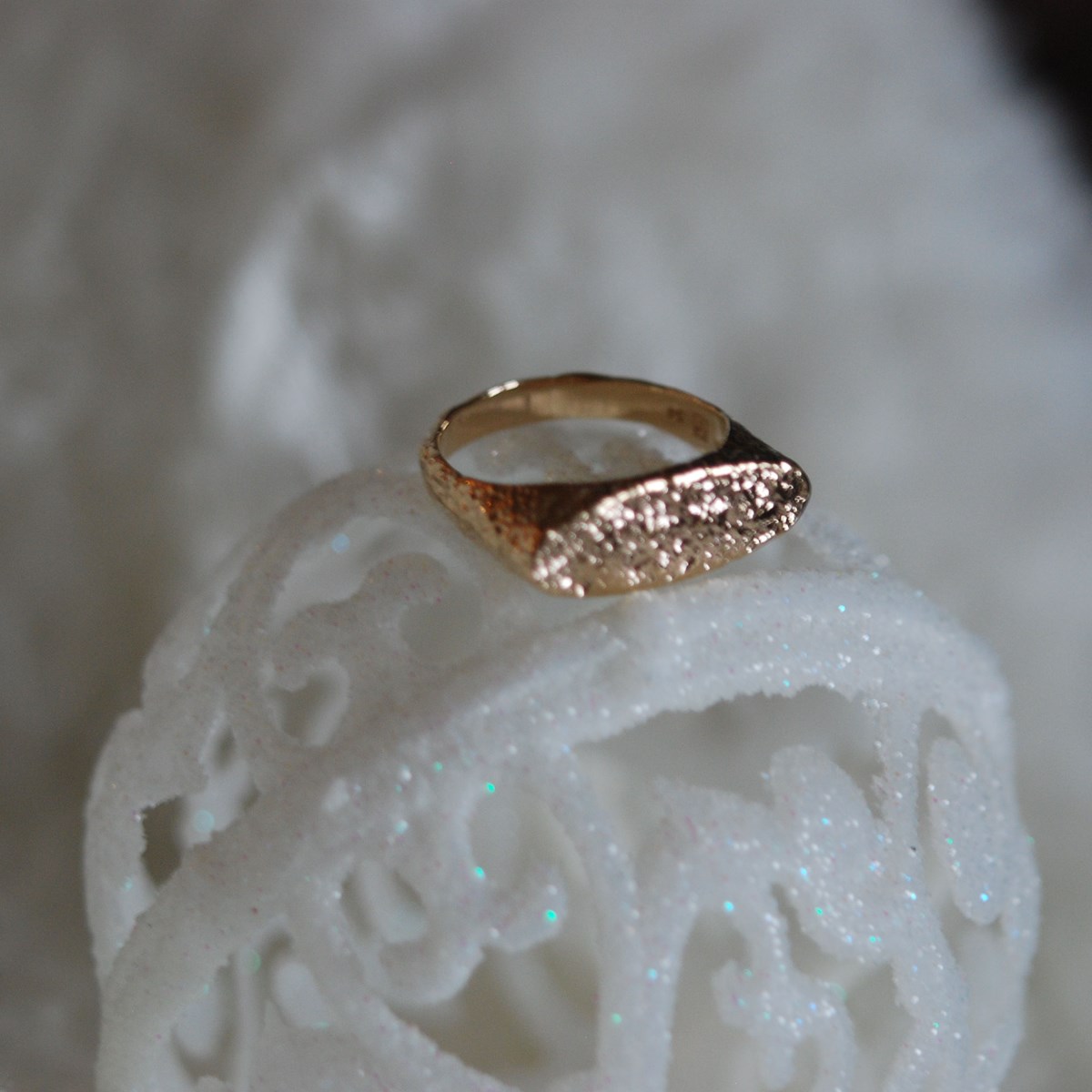 Bague femme EVA plaqué Or ovale martelée - Bijoux Privés Discovery