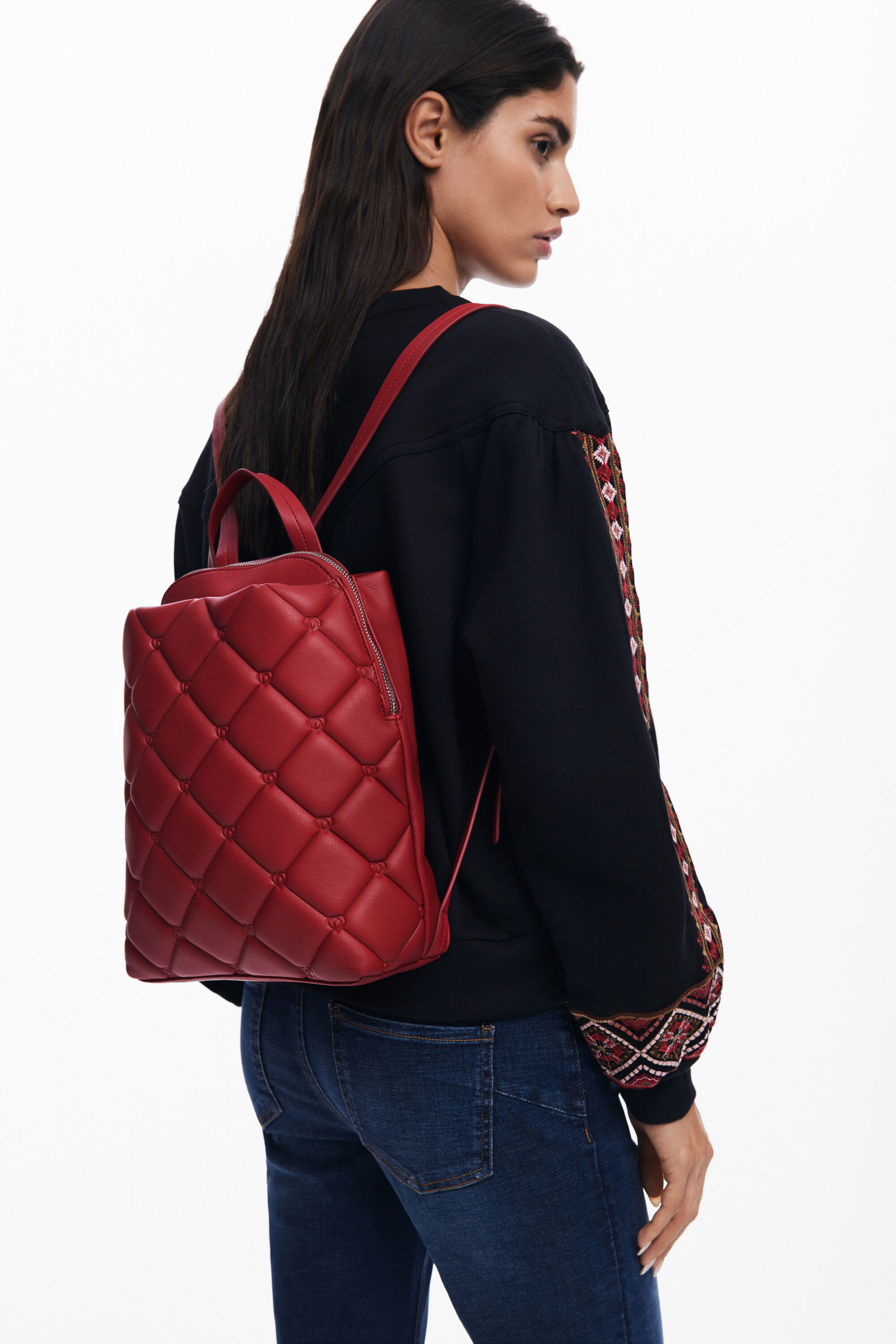 Mochila acolchoada com logotipo
