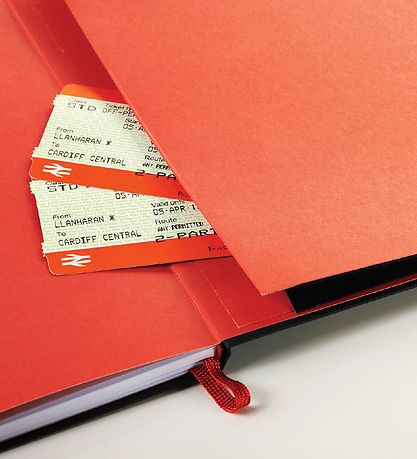 Oxford Notizbuch - Hart Etui - Gefüttert - A5 - Schwarz/Rot