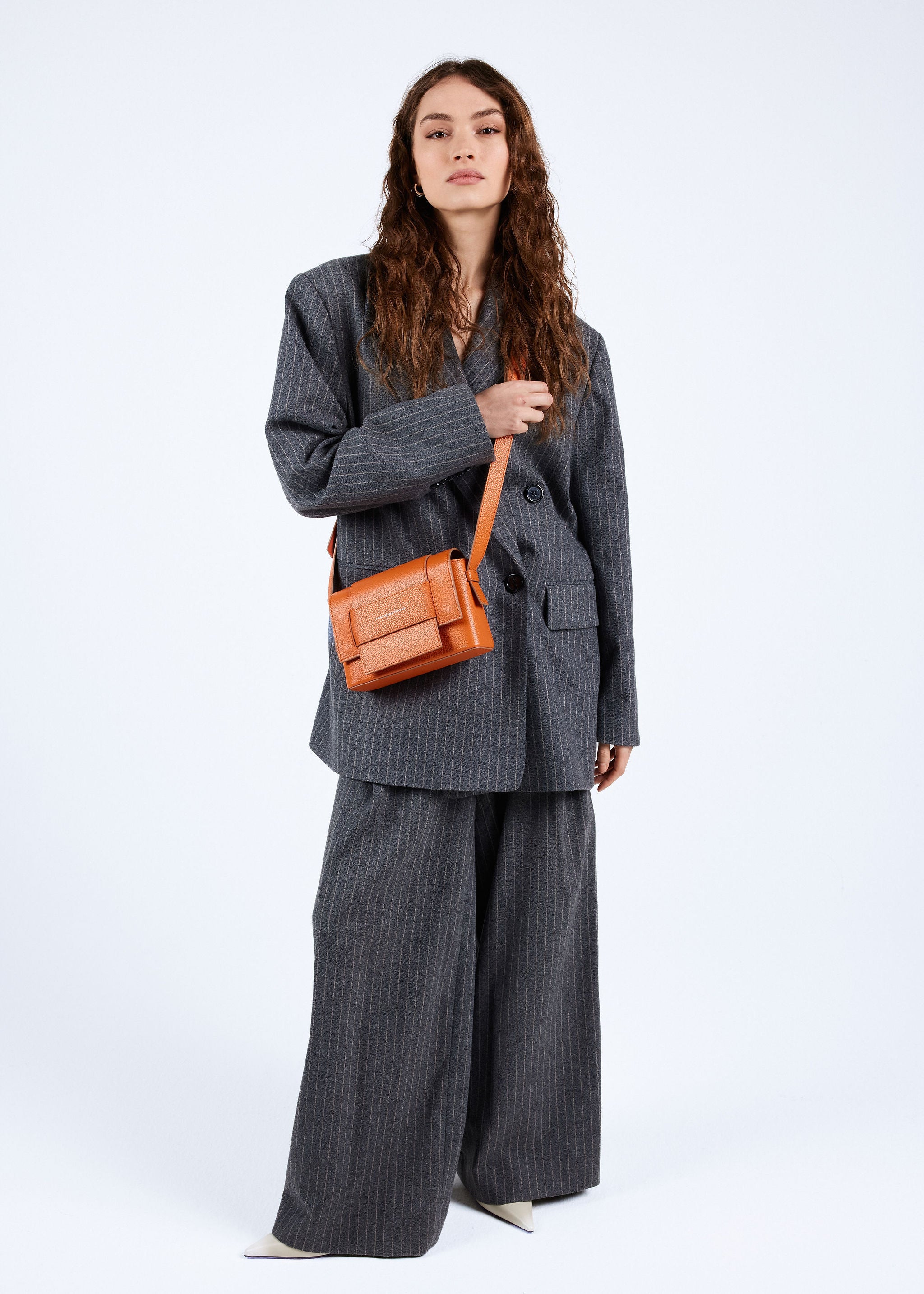 MEGAN | MANDARIN