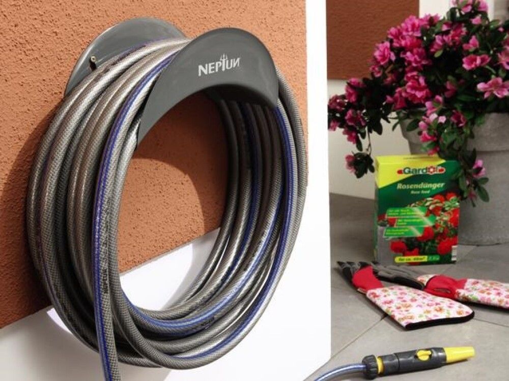 SLANGEHOLDER NEPTUN VEGG GRÅLAKKERT