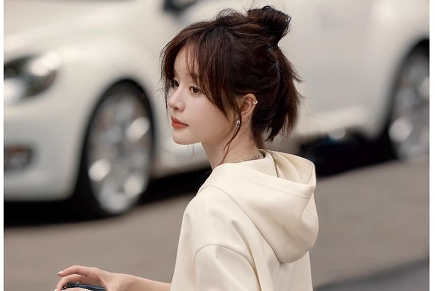 Jeonseon - V-hals hoodie met effen borduursel en verlaagde schouders
