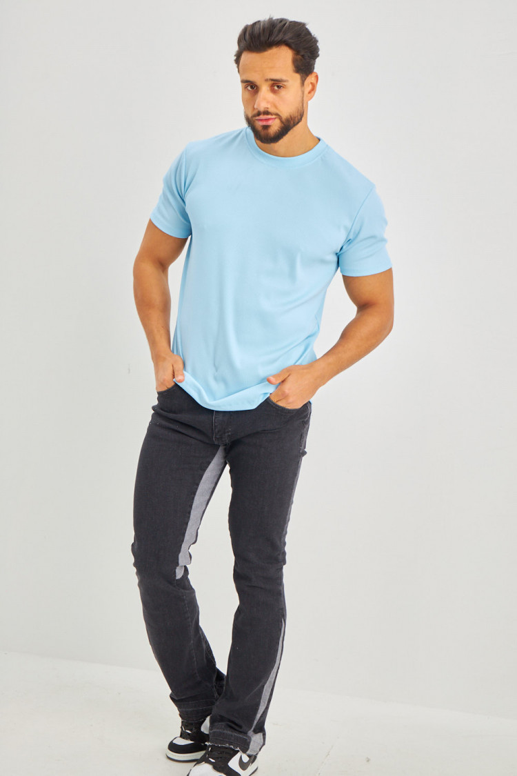T-shirt bleu ciel côtelé à manches courtes