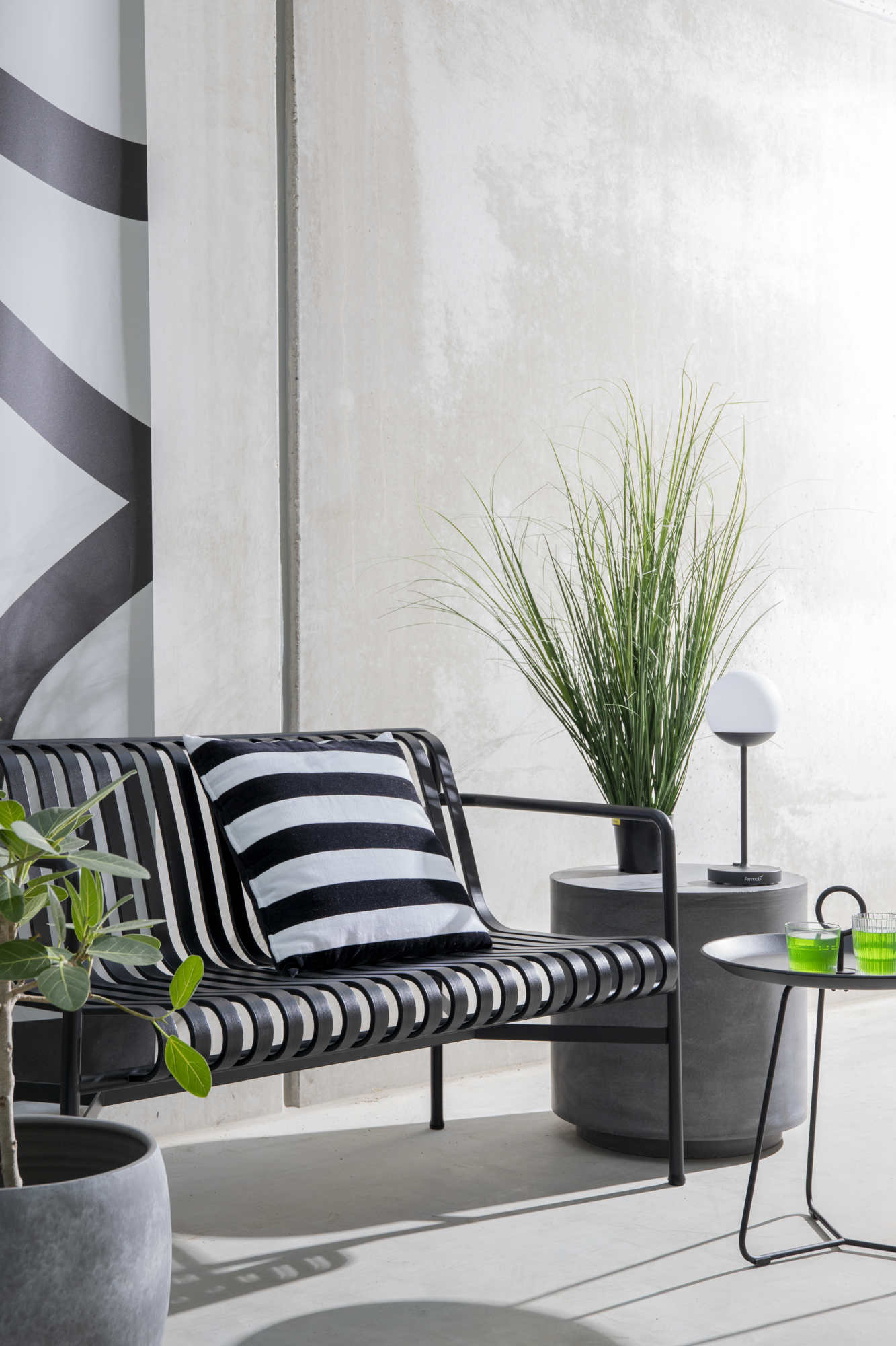 Tuinbank Palissade Dining met armleuning creme wit