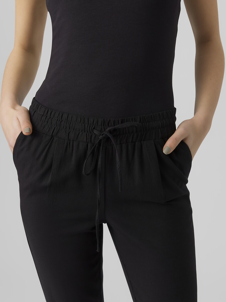 VERO MODA<br>Calças retas, comprimento 7/8