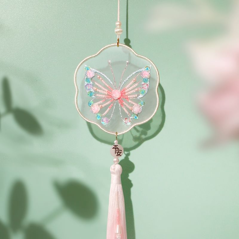 Embroidery Kingdom - DIY borduurpakket met hangende kwastjes (verschillende ontwerpen)