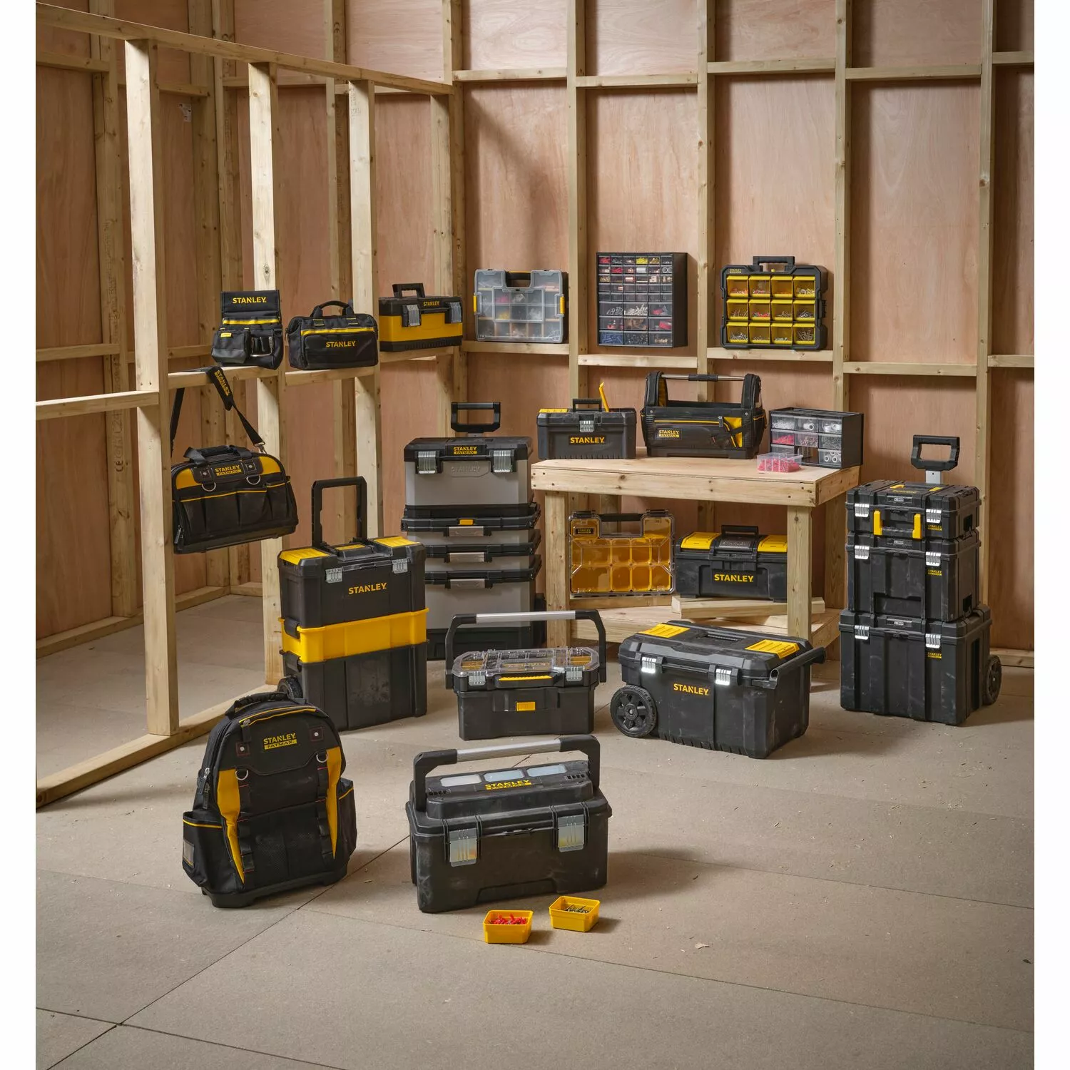 Stanley STST1-81065 Essential Gereedschapswagen 50L   Koffer 19