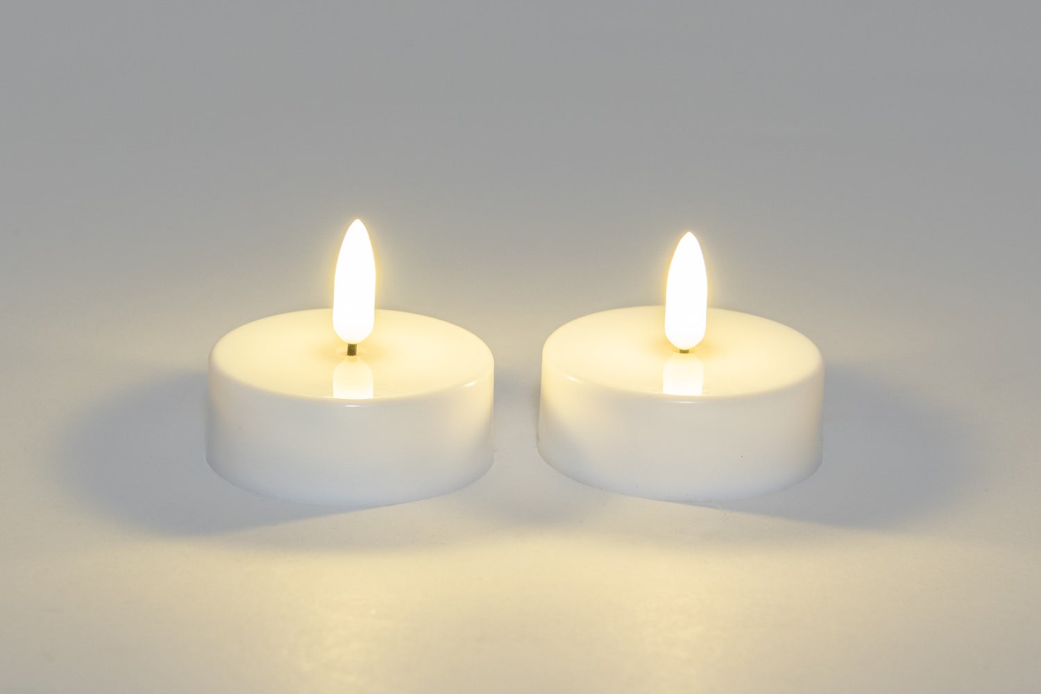 Anna's Collection LED waxinelicht wit D 3,8 H 2 cm 2 stuks