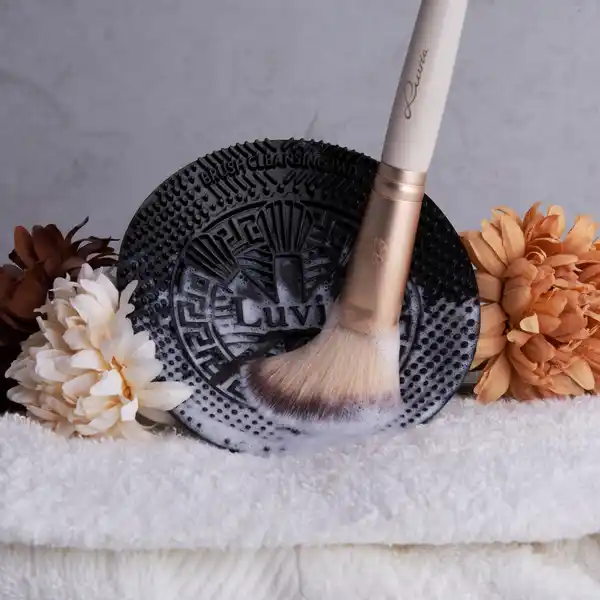 Brush Cleansing Pad - Black