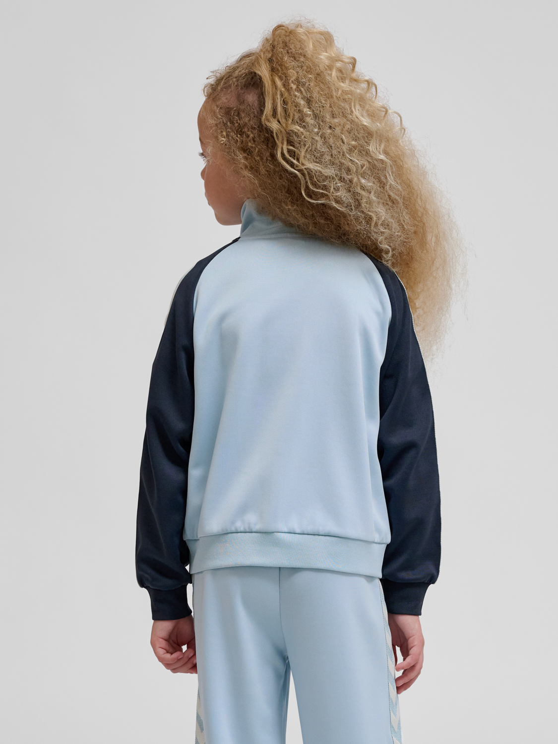 hmlDAILY ZIP JACKET