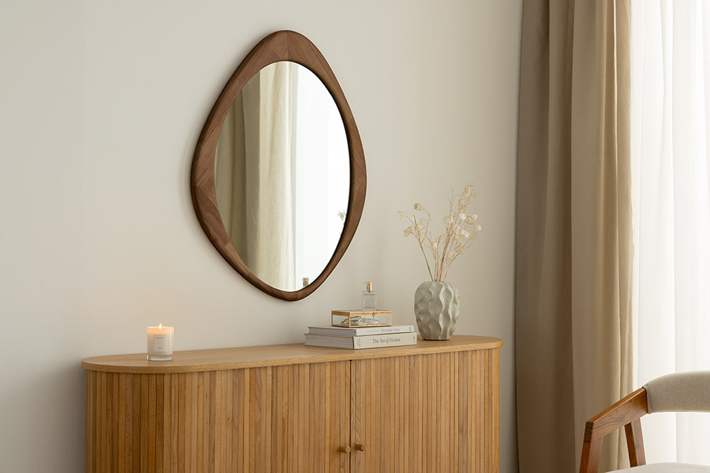 Massiver Wandspiegel ORGANIC 90cm braun Walnussholz-Design