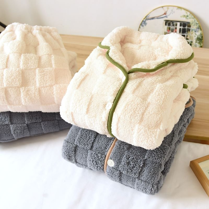 Dogini - Koppel bijpassende geruite fleece pyjamaset