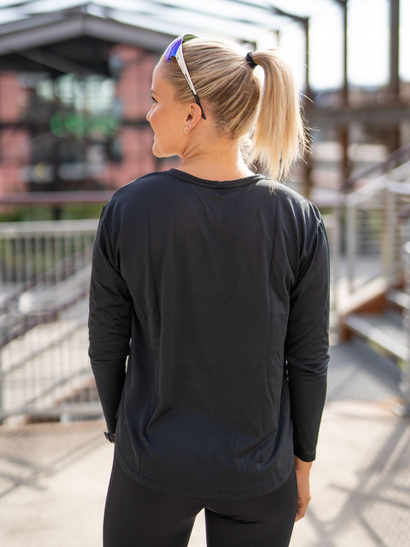 Ivy Loose Long Sleeve