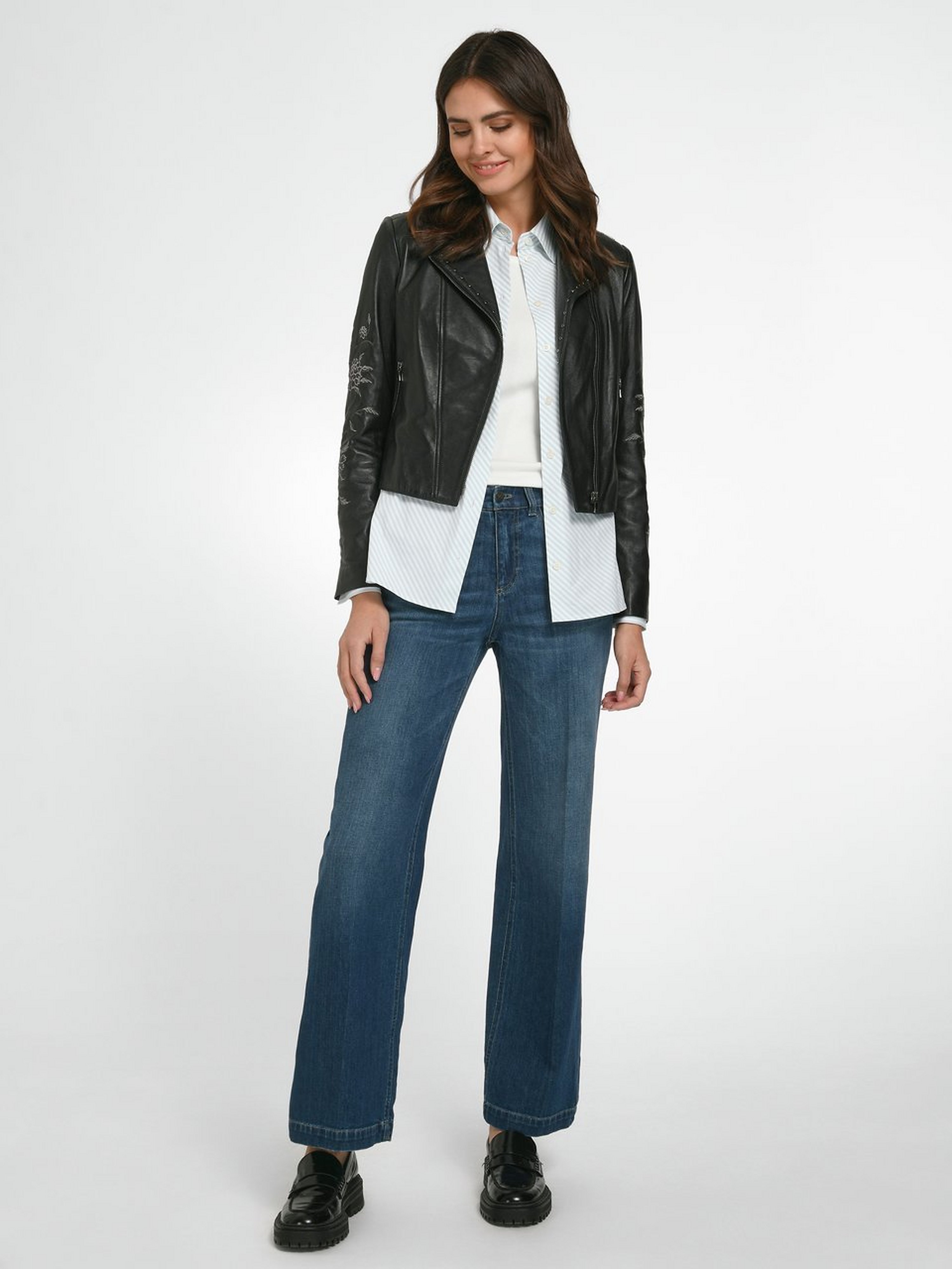 Lederjacke im Bikerstil