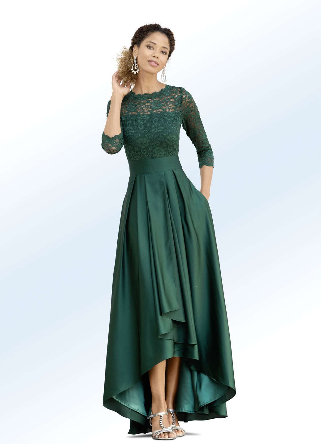 Wunderschönes Kleid mit Spitze