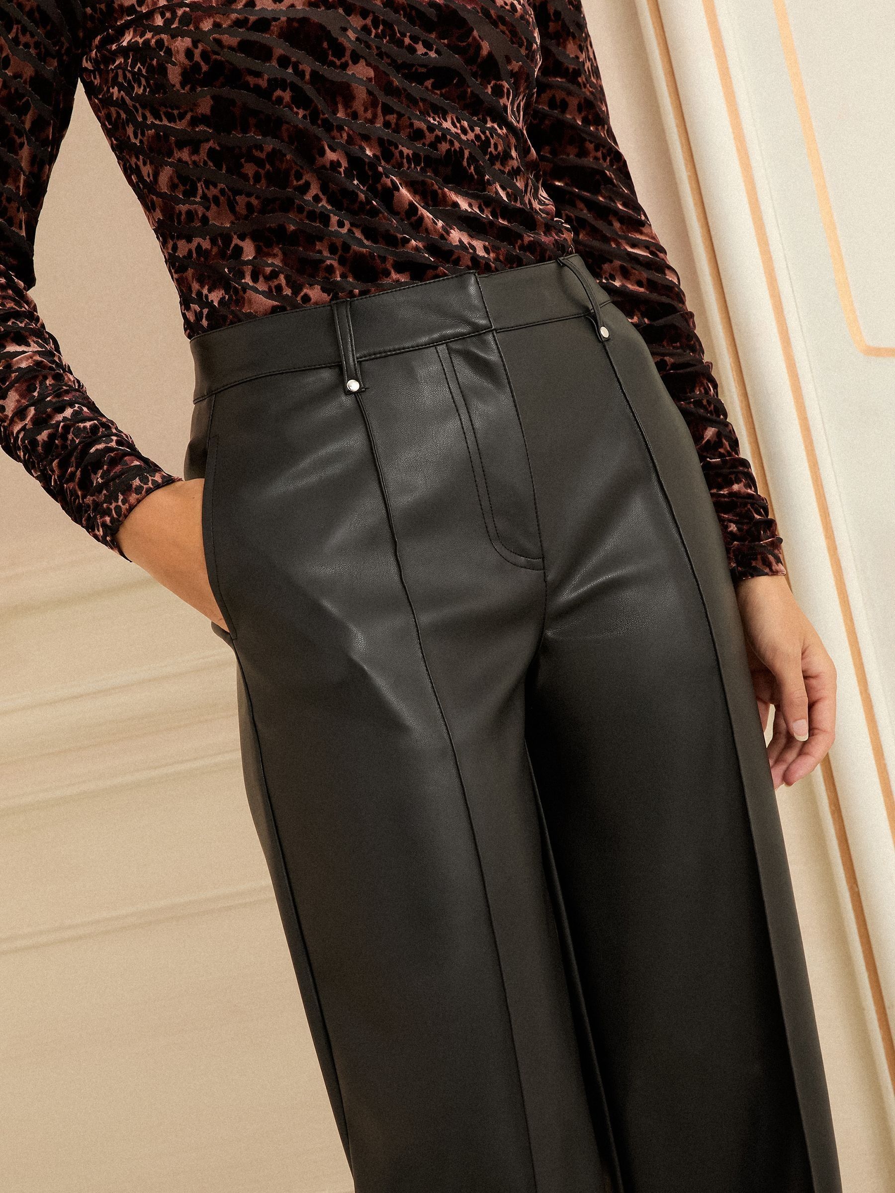 Zwart - Love & Roses Faux Leather Wide Crop Trousers