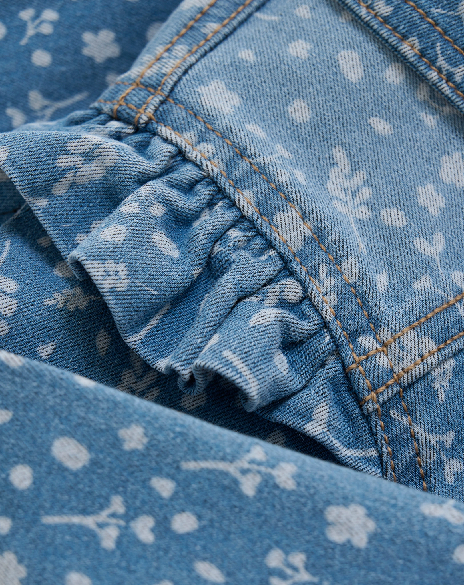 Jeansjacke FLOWERS in china blue