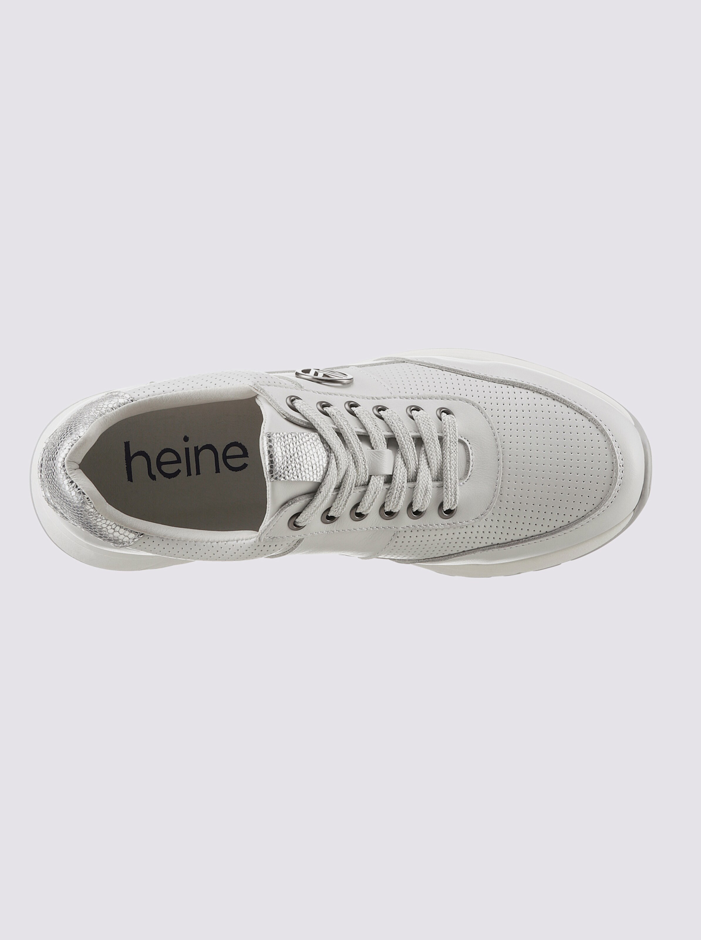 Sneaker