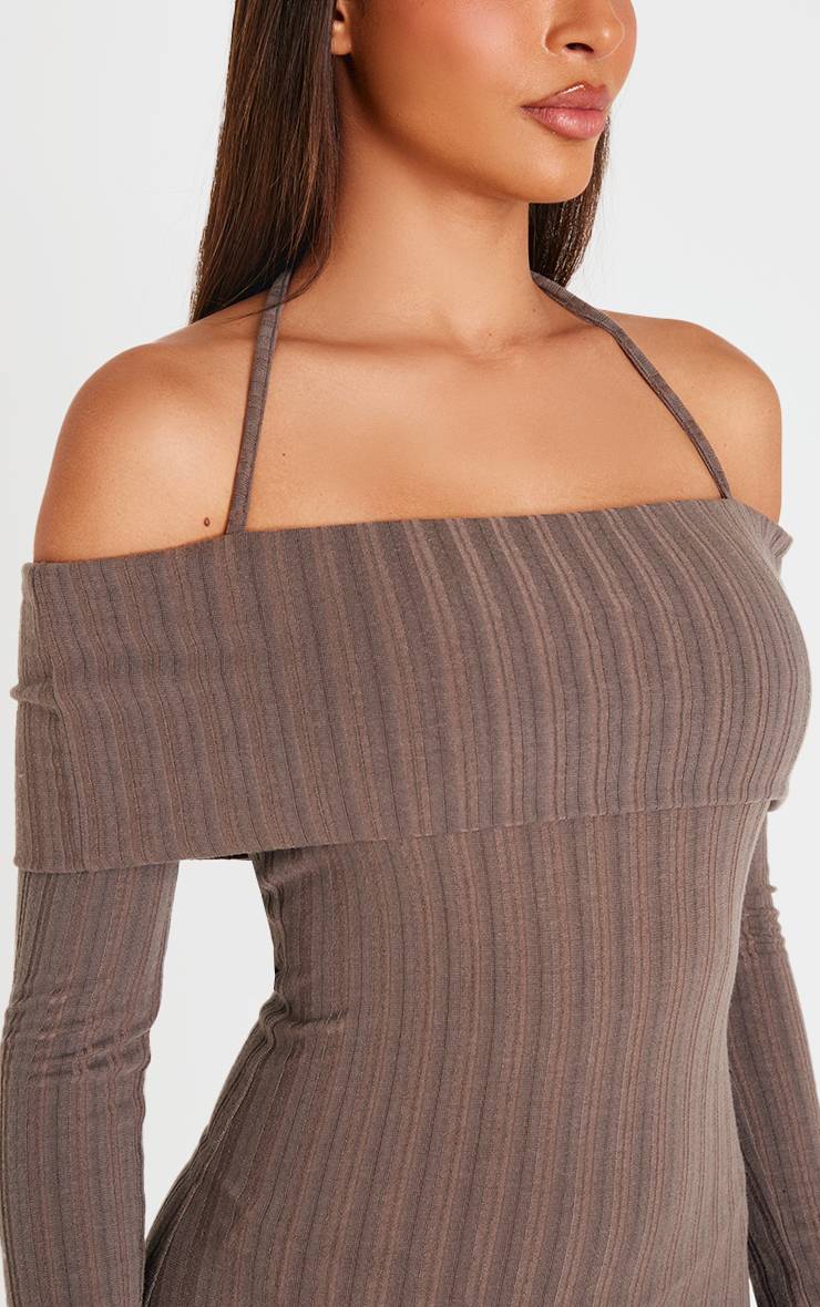 Robe Moulante Côtelée À Col Bardot Avec Détail Rabattu