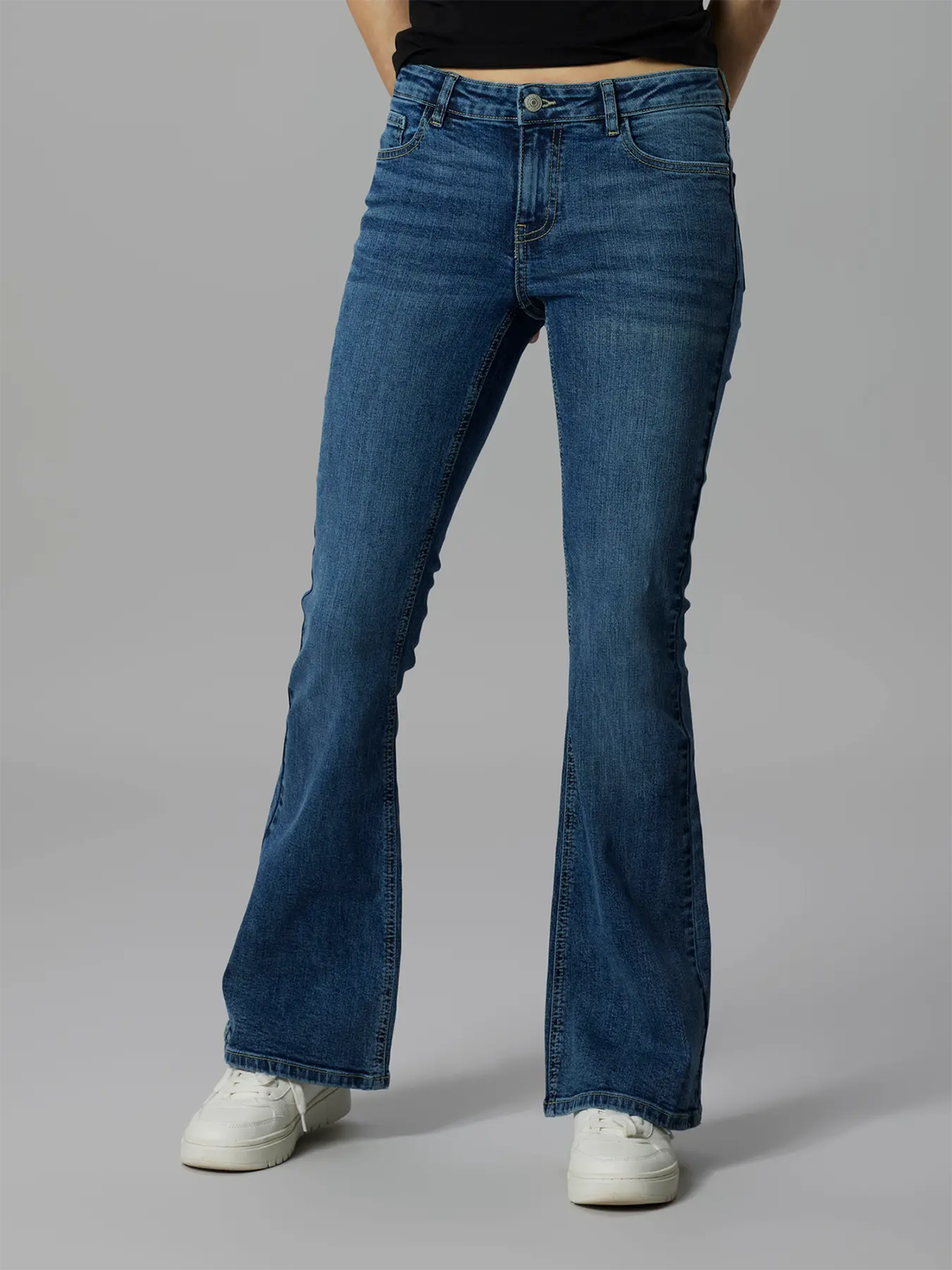 Bli Denim Low Waist Flared Pant