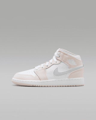 Air Jordan 1 Mid Older Kids' Shoes