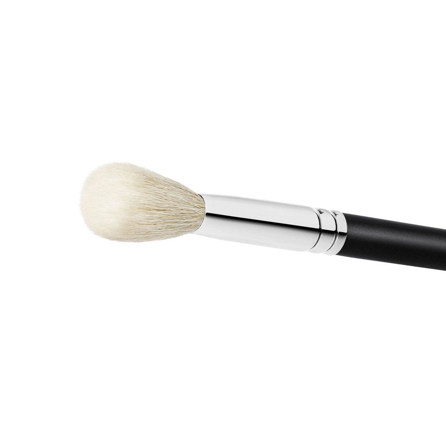 MAC 168S Large Angled Contour Brush
