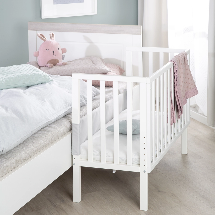 roba Beistellbett safe asleep® 2 in 1 weiß + Matratze