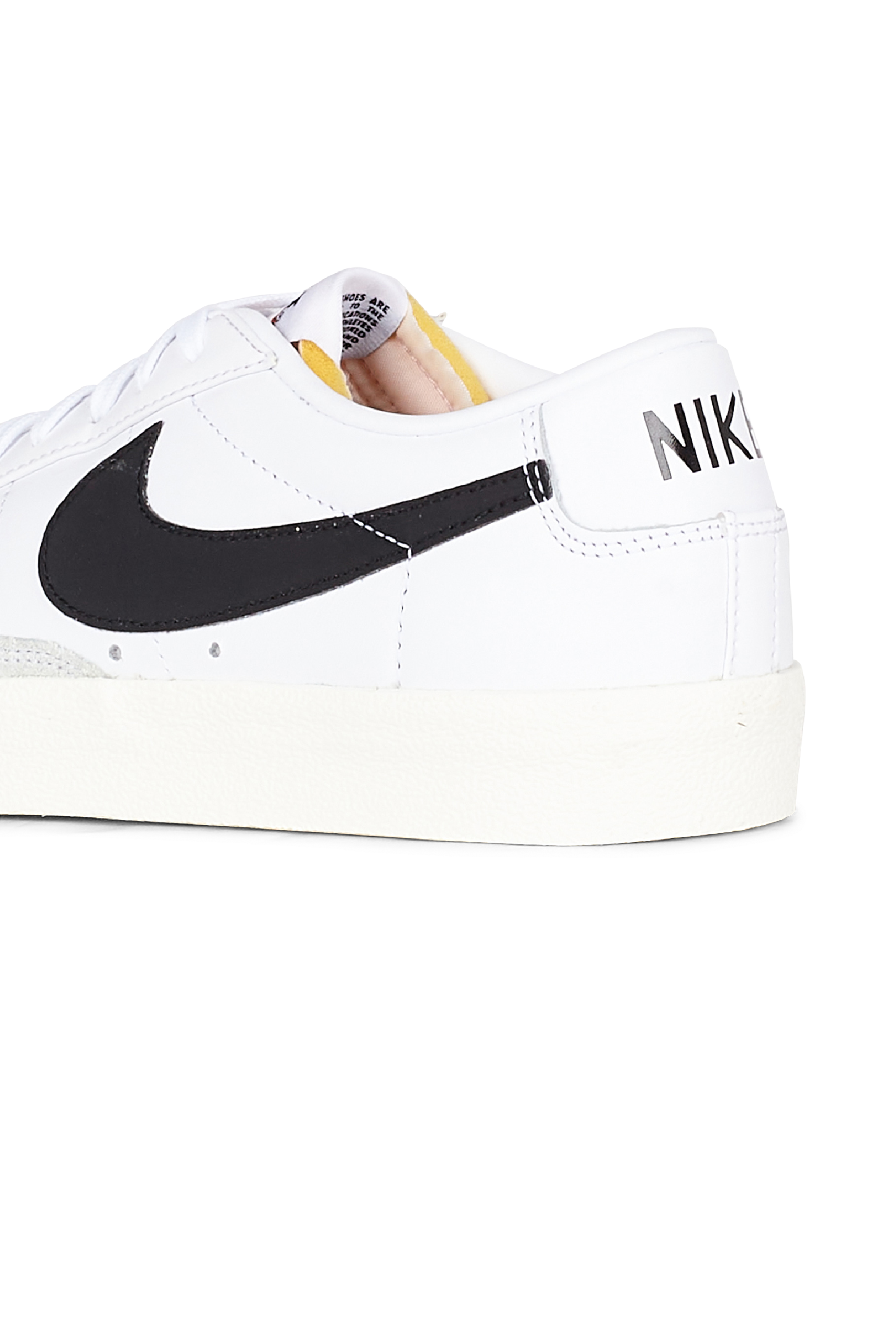 NIKE Baskets BLAZER LOW '77 VNTG Blanc