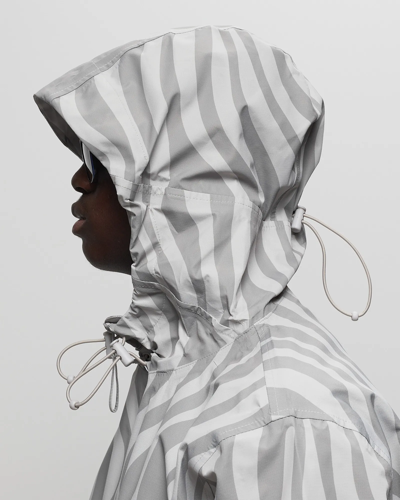 By Parra rain flow rain jacket