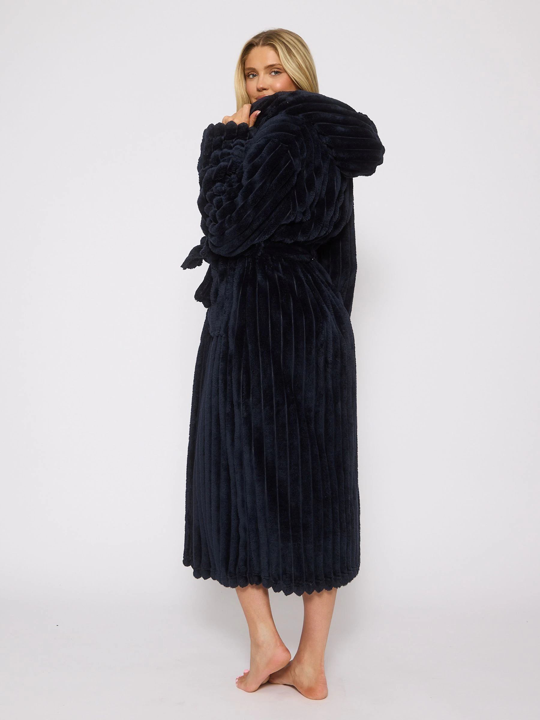 Blauw - Loungeable Plush Ridged Fleece Midi Hooded Dressing Gown