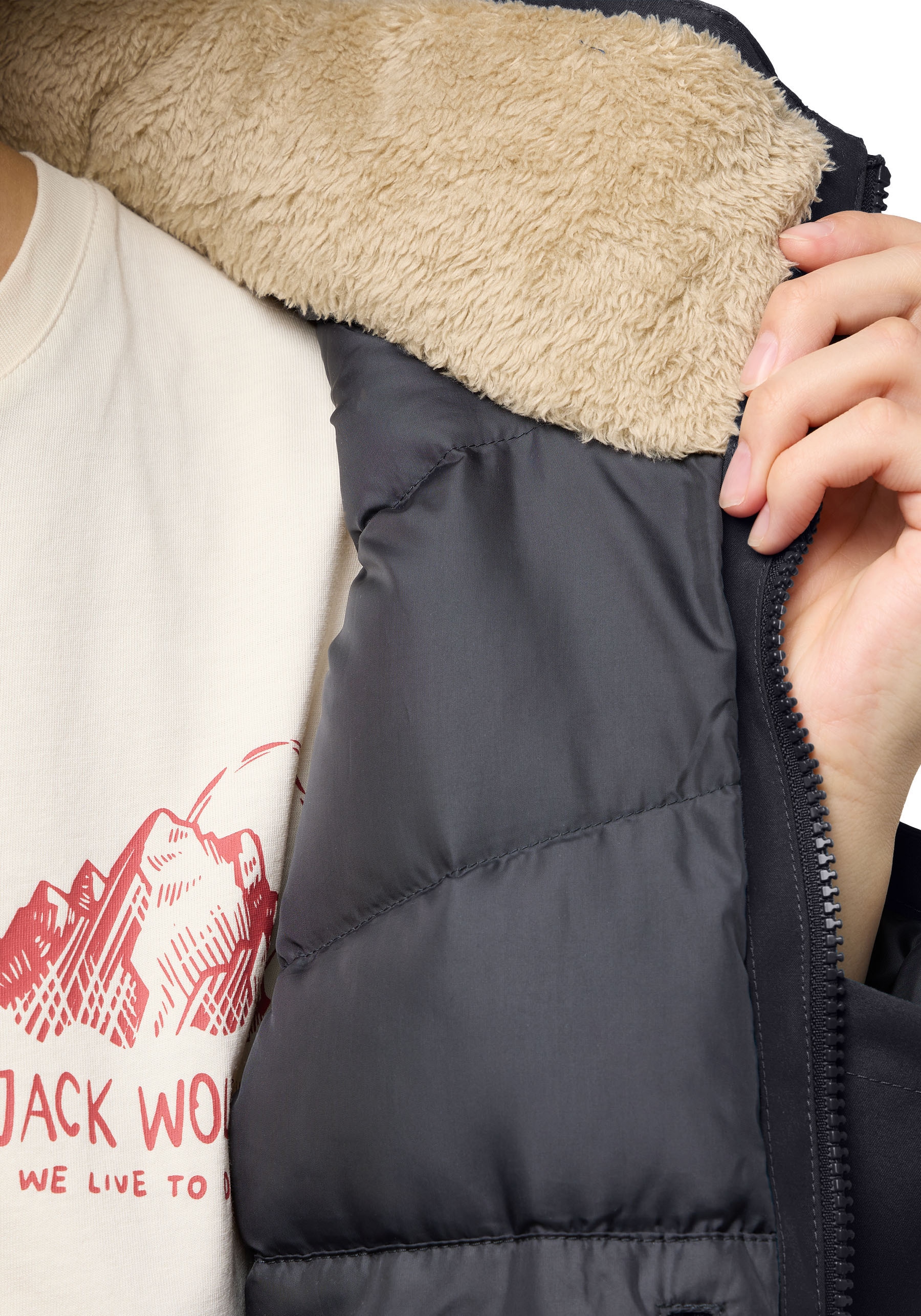 Jack Wolfskin Daunenmantel »WINTERTOR«, Wärmend, winddicht, Daunenjacke