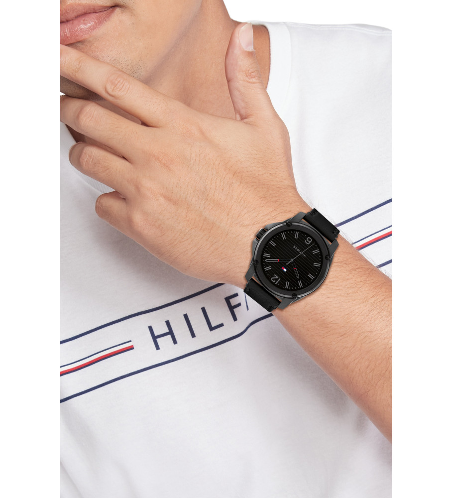 Relógio analógico Tommy Hilfiger Jason em couro preto