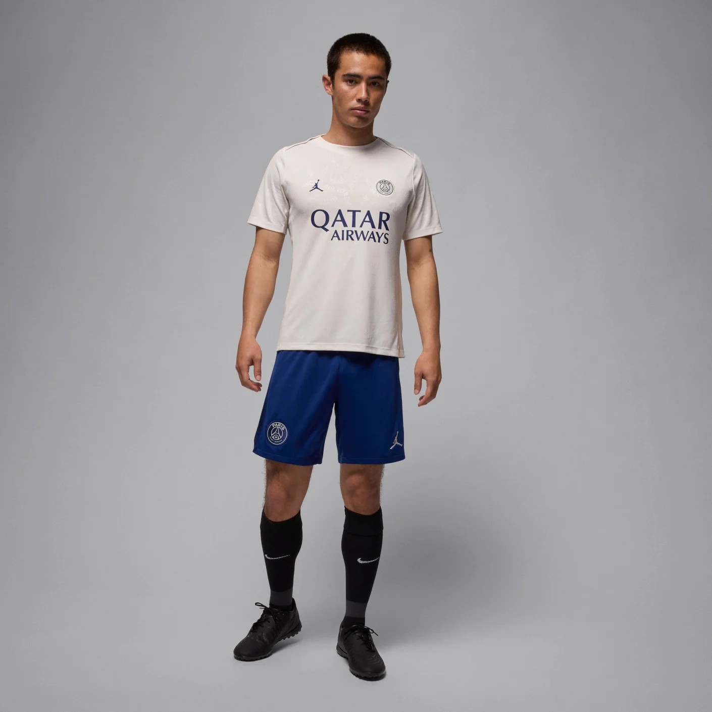 Nike Paris Saint-Germain x Jordan Pre-Match Trainingsshirt 2024-2025 Beige Blauw