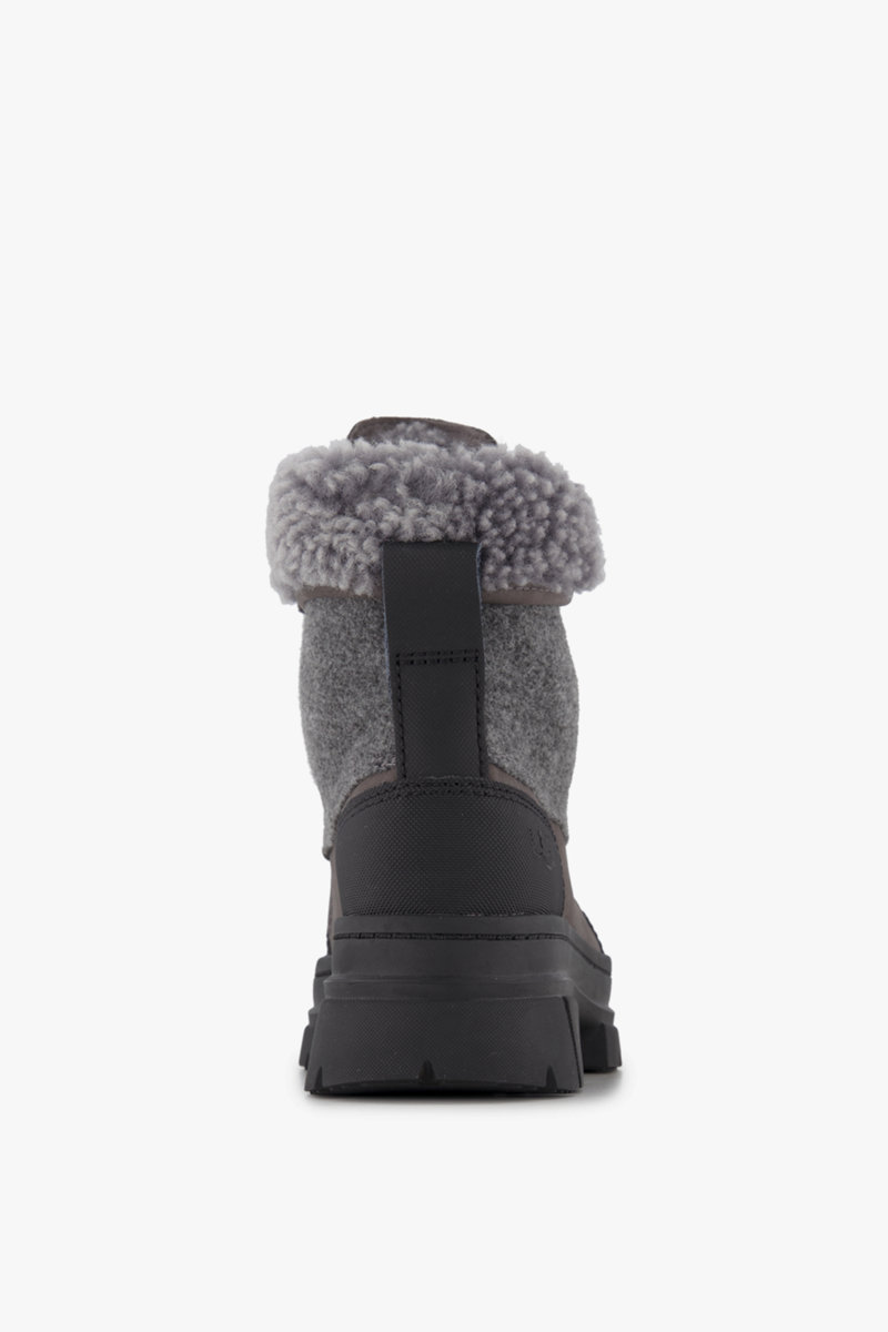 UGG Ashton Addie Tipped Damen Winterboot