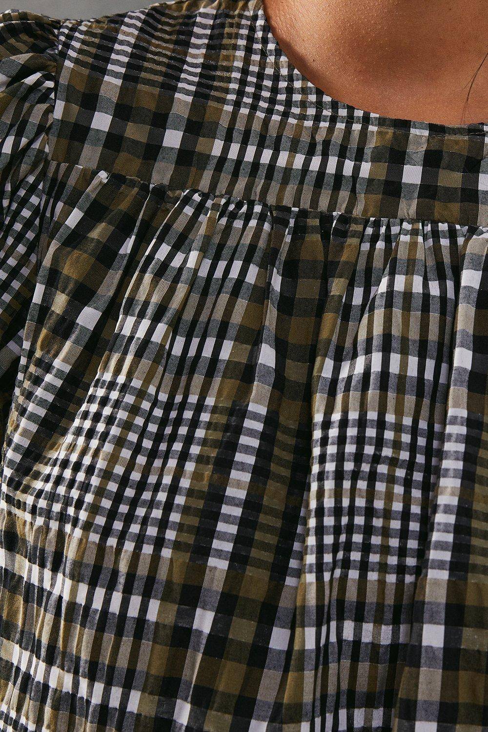 Warehouse Robe Mini Smockée à Carreaux avec Volants