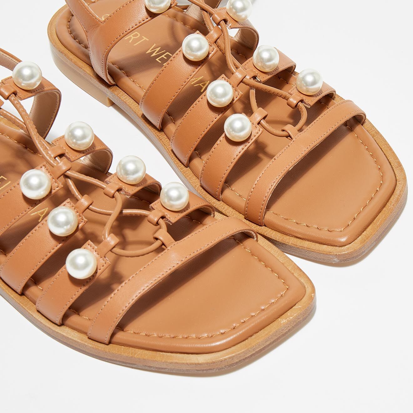Stuart Weitzman Sandales en Cuir Goldie Lace-Up camel