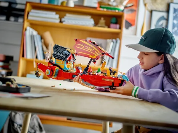 LEGO Ninjago 71797 Skæbnebåden – kapløb med tiden