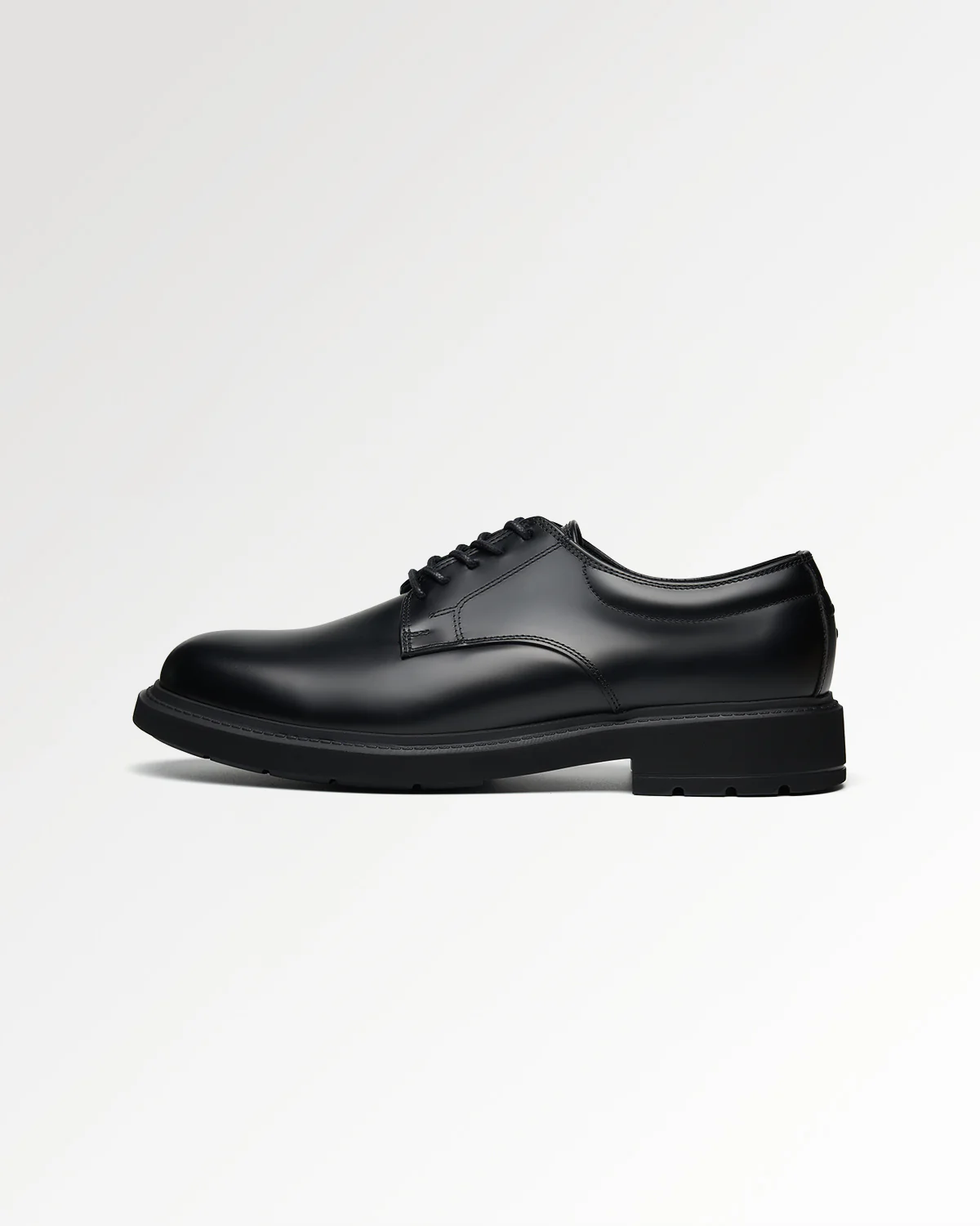 Clean Derby Polido Black