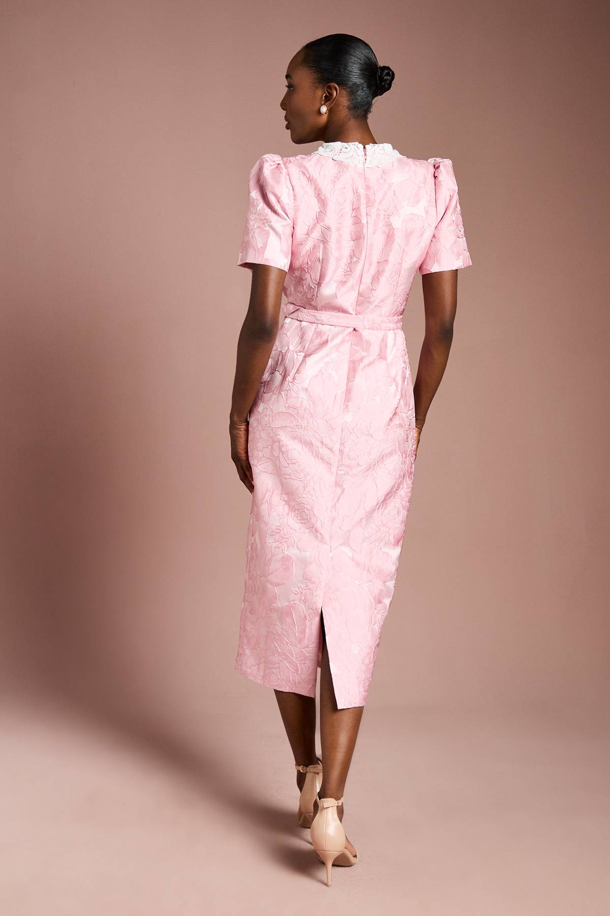 Coast Robe Mi-Longue Jacquard à Col et Manches Bouffantes