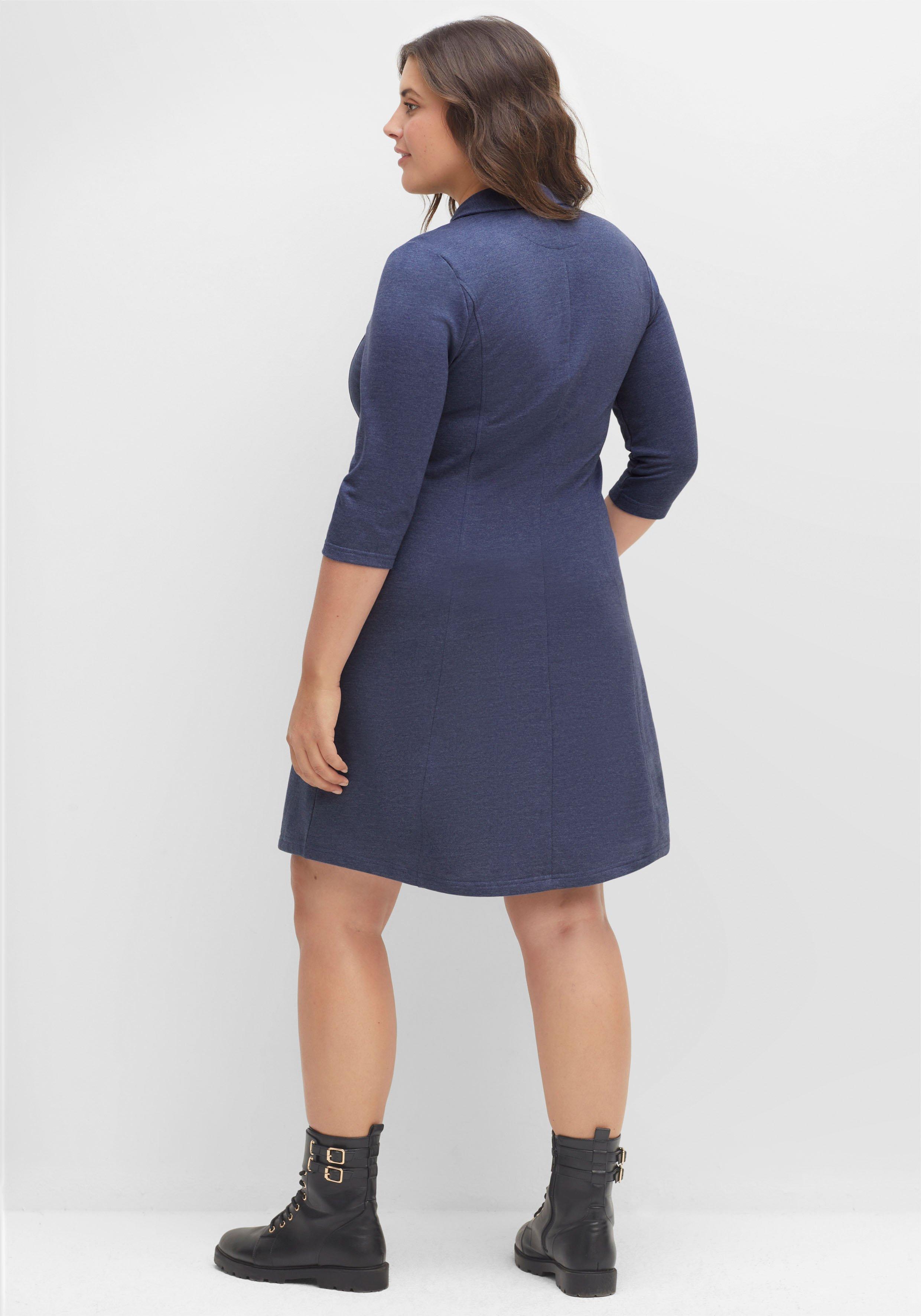 Sweatkleid mit 3/4-Ärmeln, im Hemdblusenstil