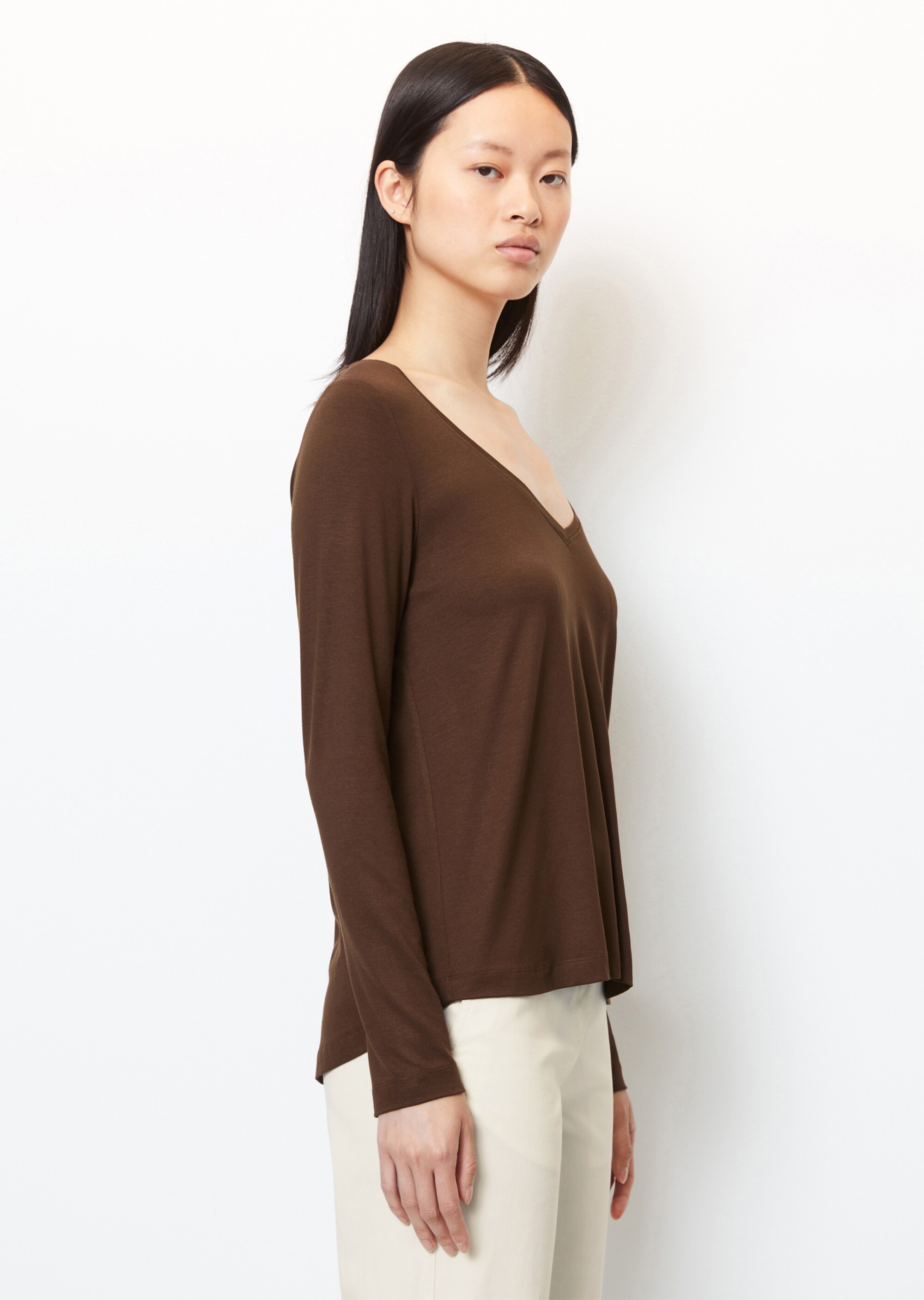 V-Neck-Longsleeve loose aus LENZING™ ECOVERO™