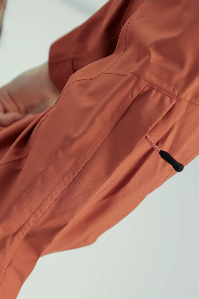 MAMMUT Alto Light Hooded Damen Outdoorjacke